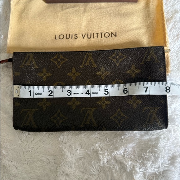 Louis Vuitton Monogram Bucket GM Pouch, COA - Picture 10 of 12